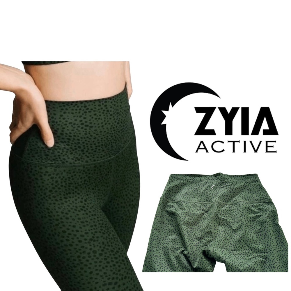 ZYIA active green spotted pine leggings
Women's Size 12 Pull On Athletic